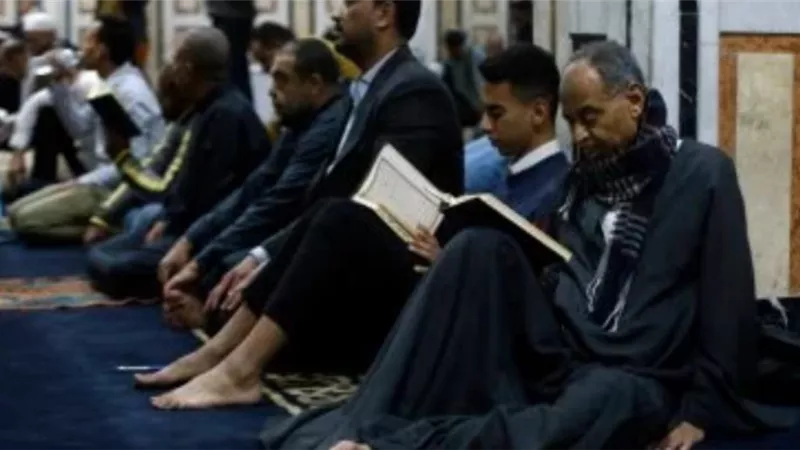 هل الإعتكاف فرض أم سنة؟.. الافتاء تحسم الجدل وتوضح حكمه وشروطه