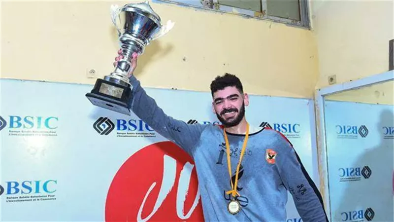 حارس مرمى الأهلي يواجه غيابًا طويلاً بعد إصابته بقطع في الرابط الصليبي