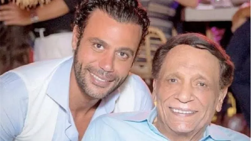 محمد إمام يُعبر عن سعادته بعرض 
