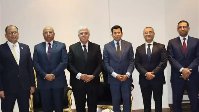 وزيرا التعليم العالي والشباب والرياضة يشهدان حفل افتتاح أسبوع شباب الجامعات والمعاهد بجامعة حلوان