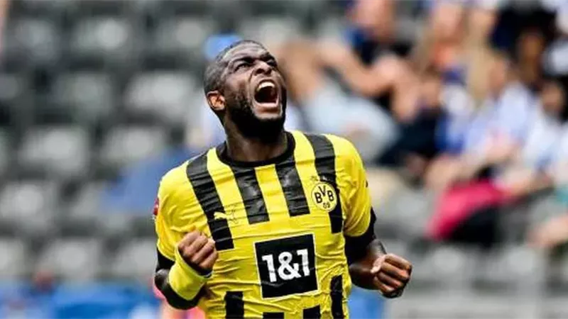 الصفقة الجديدة.. موديست يغيب عن لقاء الأهلي الأول بدوري أبطال أفريقيا