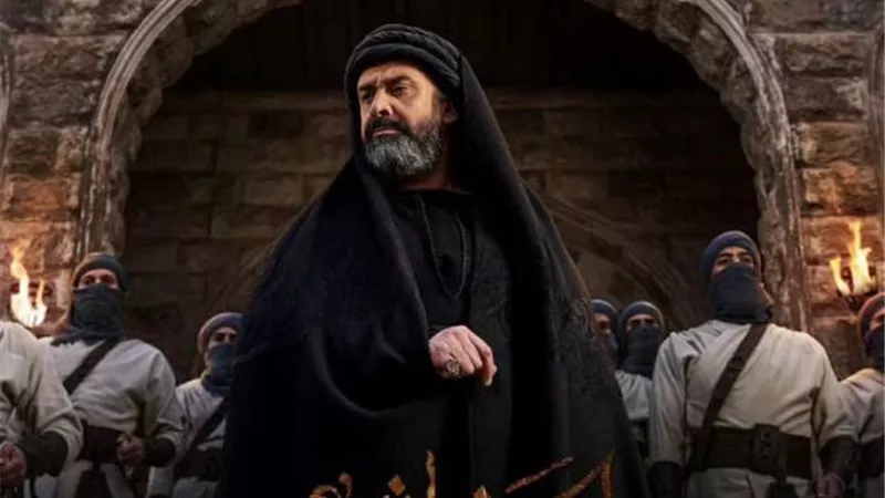 بين الفصحى والعامية.. 