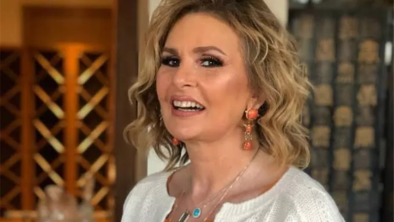 الفنانة يسرا تكشف تفاصيل حياتها الخاصة والفنية في 
