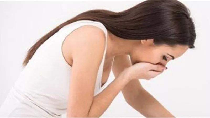 منها صعوبة البلع.. تعرف على أعراض ارتجاع المرىء وكيف يمكن علاجه؟