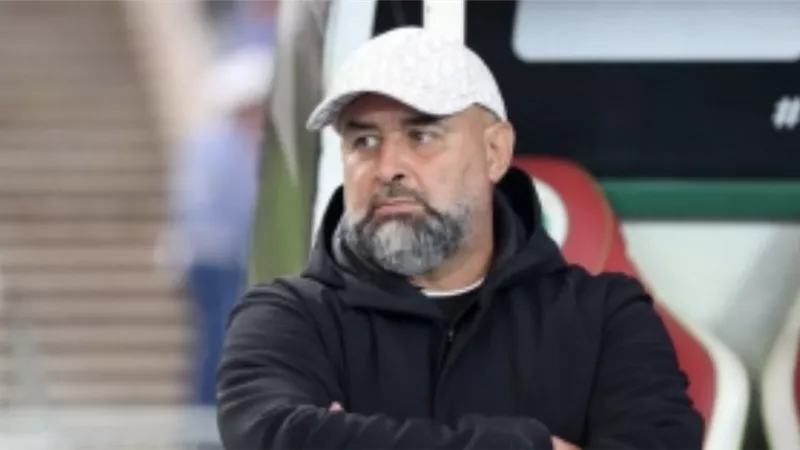 مدرب اتحاد الجزائر يطمئن جماهيره بأنهم يملكون الإمكانيات كما الأهلي