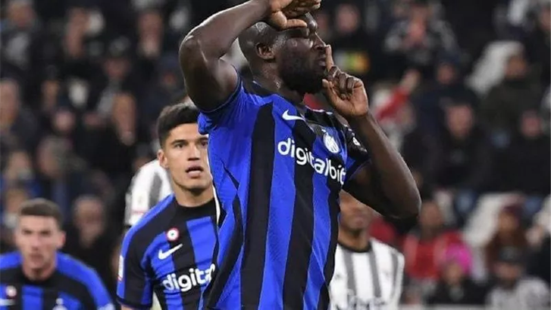لوكاكو يصرخ بوجه العنصرية.. والاتحاد ينهي الاشتعال