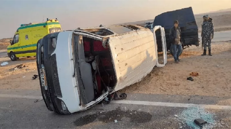 بالأسماء.. حادث تصادم سيارتين يصيب 5 اشخاص بالصالحية الجديدة