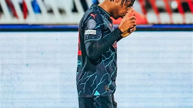 لمسات لاعب الشارع: استكشاف هوية ميكا هاميلتون هداف سيتي