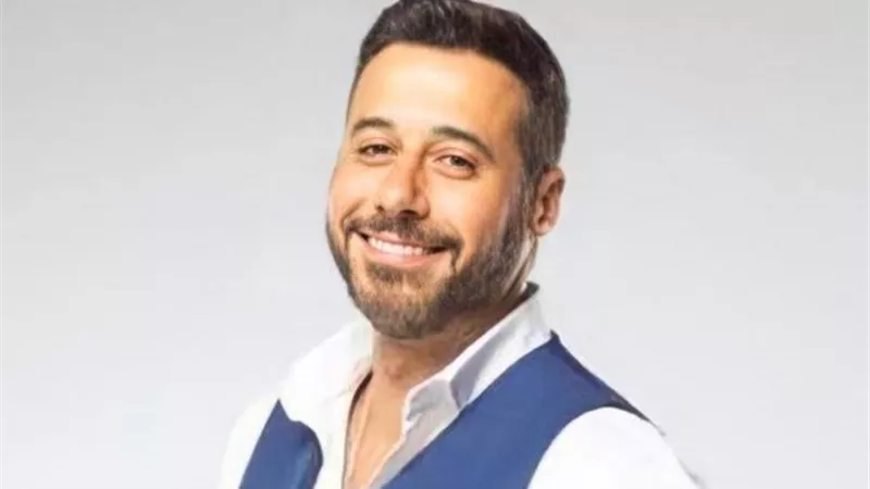 مايان السيد تفاجئ أحمد السعدني بهدية الكريسماس