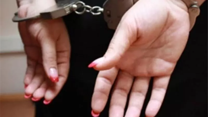 مباحث الآداب تُلقي القبض على فتاة تيك توك شهيرة