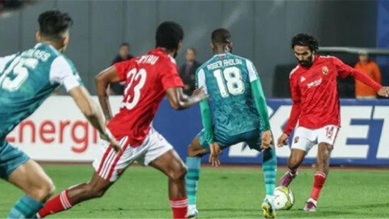 حقيقة تقدم الأهلي بشكوي ضد الرجاء.. سفير مصر بالمغرب يجيب