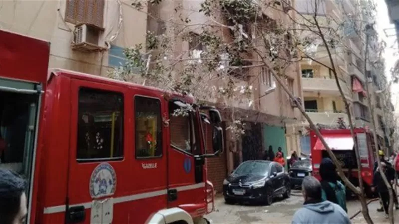 الدفع بـ 3 سيارات إطفاء..  إخماد حريق شقة سكنية و مصرع طفلين بالسلام