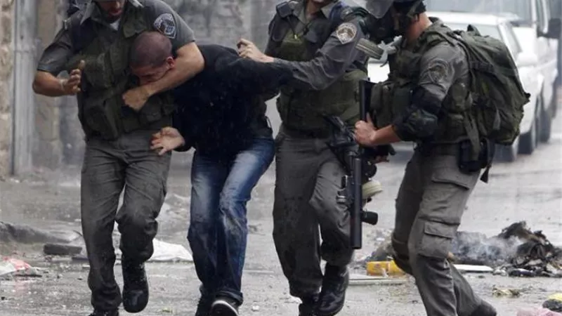 الاحتلال الإسرائيلي يعتقل 18 فلسطينيًا من الضفة الغربية