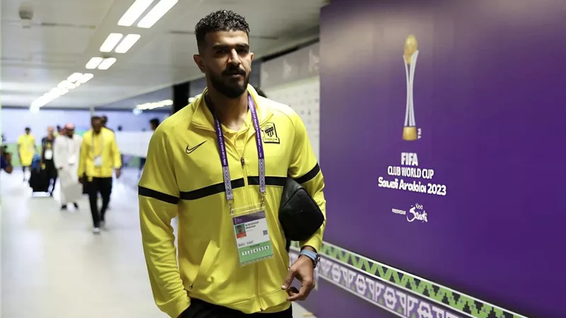 المعيوف يلقي باللوم على الحظ في مواجهة الأهلي