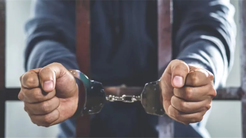 الداخلية تضبط المتهمين بالاتجار فى الأسلحة النارية بمطروح