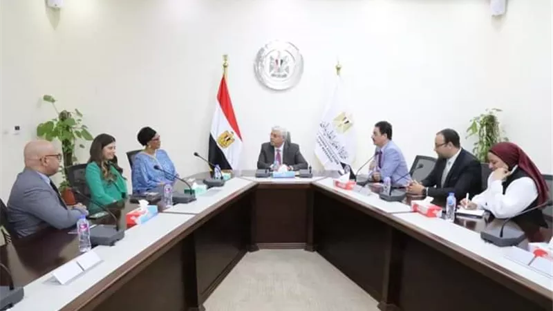 عاشور: توجه الوزارة نحو التحول الرقمي أصبح ضرورة حتمية للدولة 