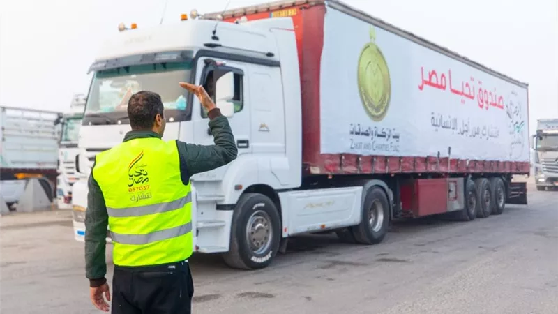 وصول قافلة صندوق تحيا مصر للأشقاء الفلسطنيين صباح اليوم