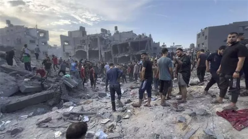 اليوم الـ 73.. أكثر من 100 شهيد في قصف إسرائيلي على جباليا