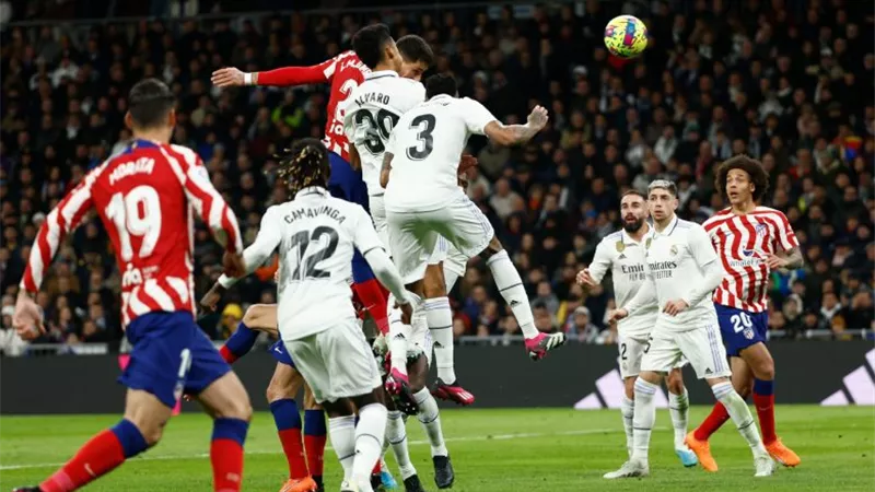التشكيل الرسمي للقاء الديربي بين ريال مدريد وأتلتيكو