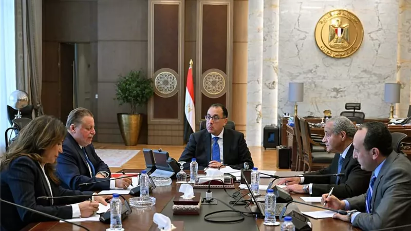 مدبولي يتابع جهود توفير السلع والمكون الدولارى المطلوب لزيادة المعروض
