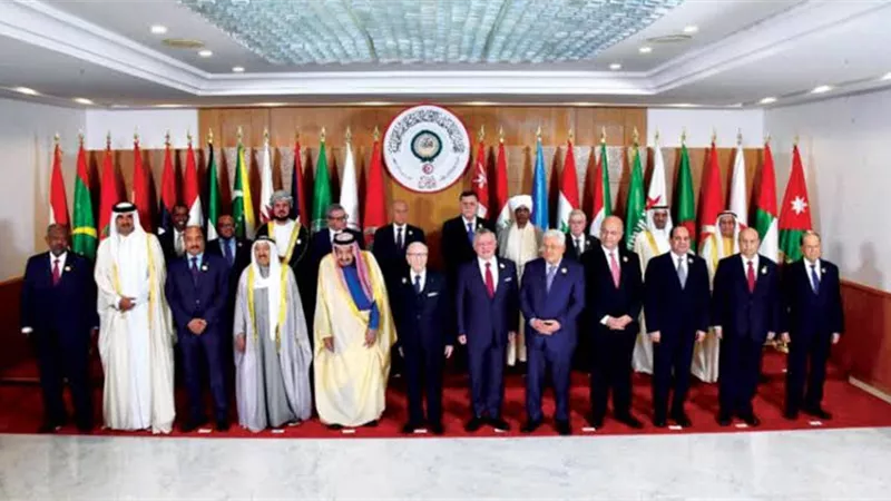 القمة العربية تدعو قوات الاحتلال الخروج من القطاع ورفع الحصار