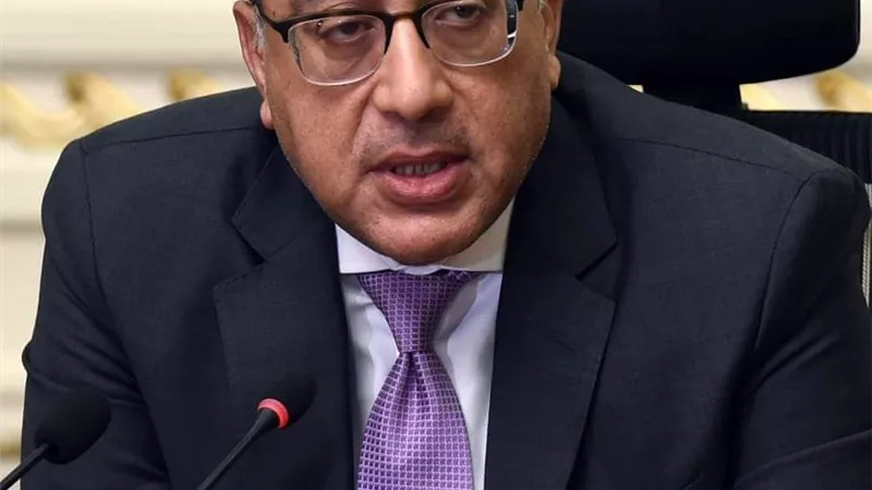 «رئيس الوزراء» يهنئ شيخ الأزهر بذكرى المولد النبوي الشريف