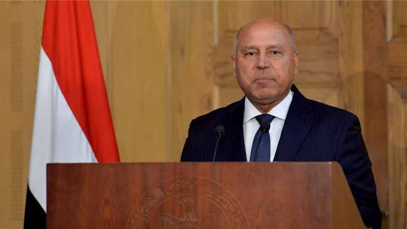 الوزير ينعي أسرة الفقيد الراحل هشام عرفات