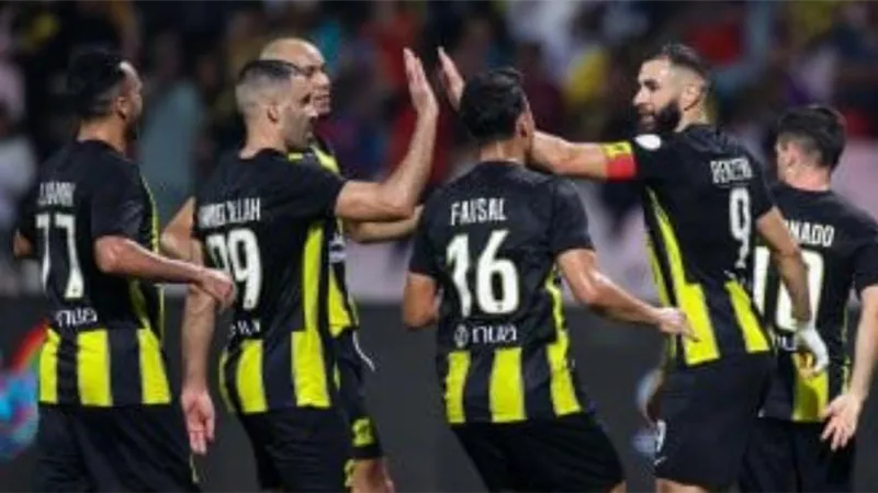 بث مباشر| الاتحاد ضيفًا ثقيلًا على الخليج في دوري روشن