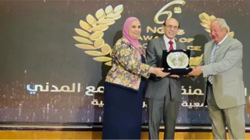 التضامن تكرم الفنان محمد صبحي سفير النوايا الحسنة بالمجتمع المدني