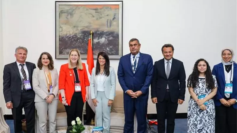 وزيرة التعاون: نسعى لتوطيد العلاقات الاقتصادية مع شركاء التنمية لتوفير التمويلات التنموية الميسرة