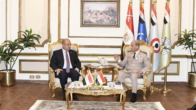 الفريق أول محمد زكى يلتقى نظيره العراقي لبحث الأوضاع الإقليمية والدولية