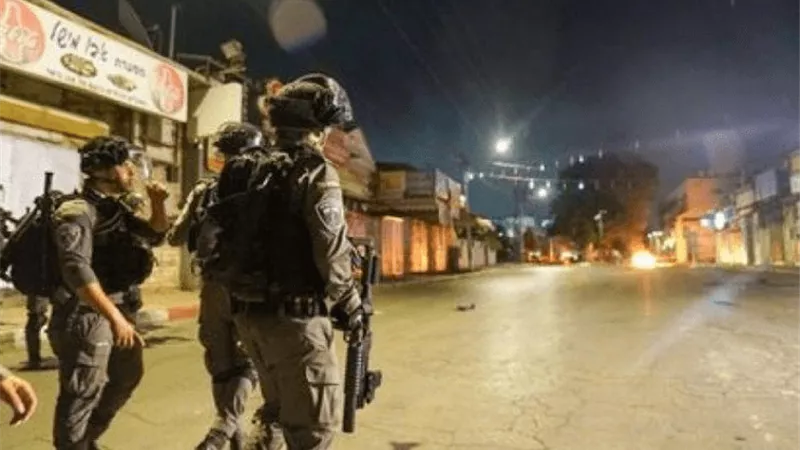 إعلام إسرائيلي: صفقة تبادل مقترحة تتضمن أسرى فلسطينيين بارزين