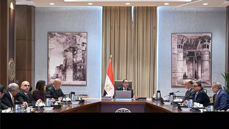 «مدبولي» يتابع موقف مشروعات إعادة إحياء القاهرة التراثية