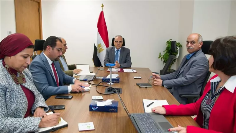 سويلم يتابع الدراسات الجارية ضمن برنامج البحوث التطبيقية مع هولندا
