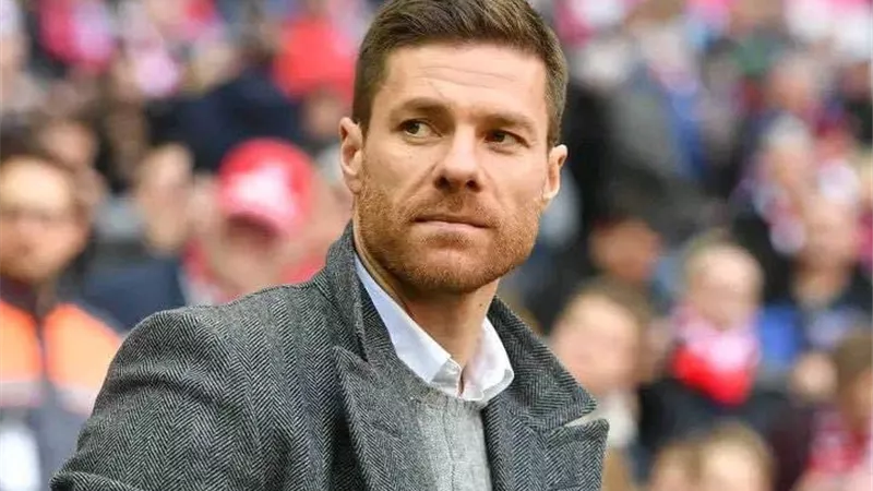 ألونسو يستبعد التحدث عن تدريب ريال مدريد في الوقت الحالي