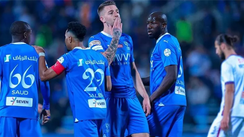 الهلال يعزز صدارته ويفوز على أبها بسباعية نظيفة