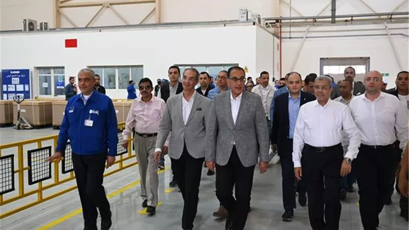 مدبولي: الدولة تمضي قدما نحو تعميق الصناعة المحلية