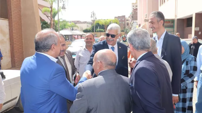 القاصد يتفقد انتظام الدراسة بكلية الزراعة جامعة المنوفية 