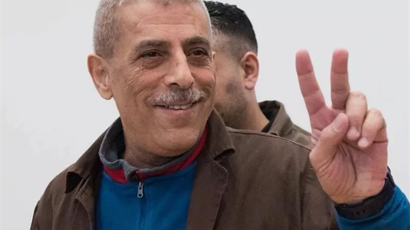 بعد 39 عاما بالمعتقلات.. استشهاد الاسير وليد دقة نتيجة الإهمال الطبي