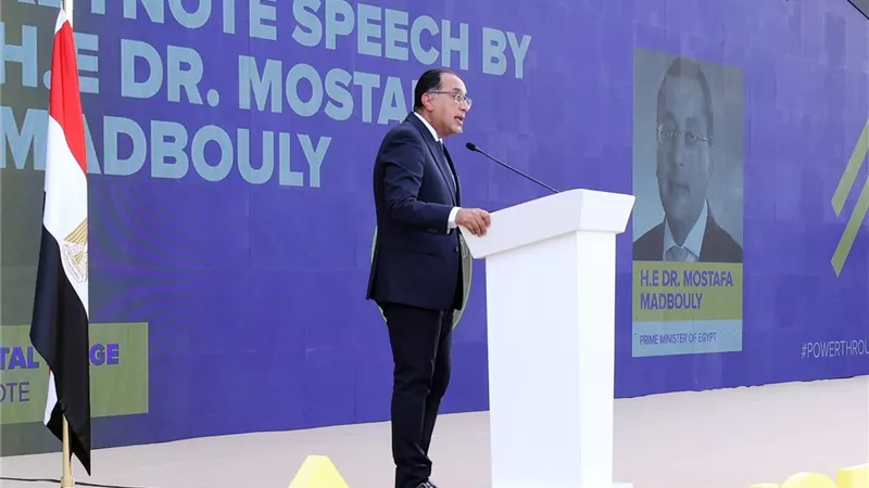 مدبولي: شاهدنا مصانع على أعلي مستوي من الإنتاج