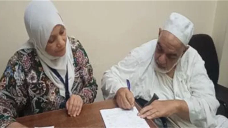 تقديم تسهيلات لكبار السن والحالات المرضية فى الجوازات