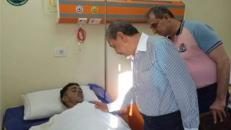 محافظ الإسماعيلية يطمئن على حالة المصابين بحريق مديرية أمن الإسماعيلية