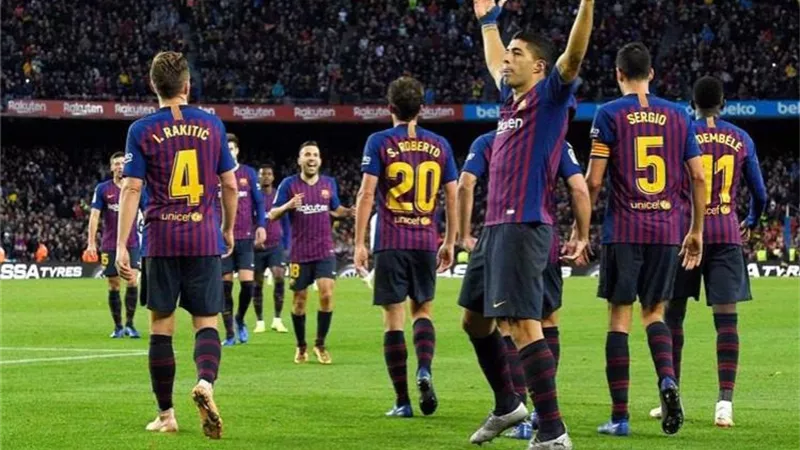 الدوري الإسباني| ليفاندوفسكي يقود هجوم برشلونة أمام رايو فاييكانو