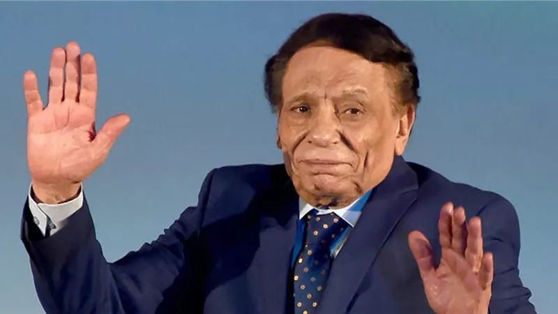 عيد ميلاد عادل إمام.. سنوات من الإبداع والتربع على عرش الفن العربي