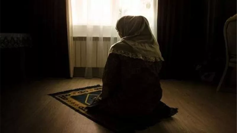 ركعتان بلا خطبة.. كيفية أداء صلاة العيد في المنزل