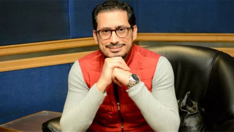 أحمد عيد يخرج من ثياب الكوميديا في 