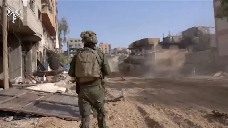 الجيش الإسرائيلي يعلن مقتل 8 ضباط وجنود خلال 24 ساعة