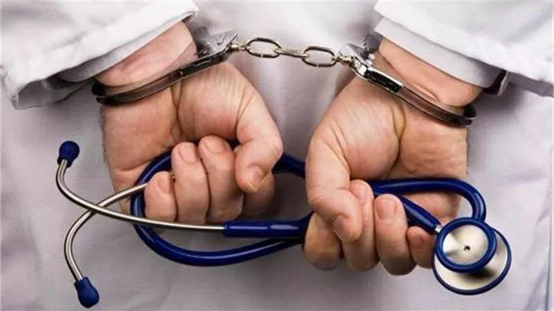جنايات القاهرة تُحيل أوراق طبيب روض الفرج لمفتي الجمهورية