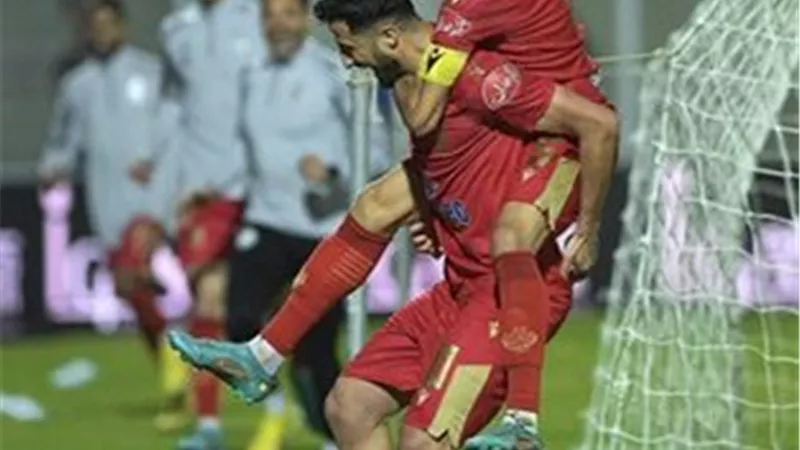 الوداد يباغت الجميع ويتأهل لنصف نهائي كأس المغرب