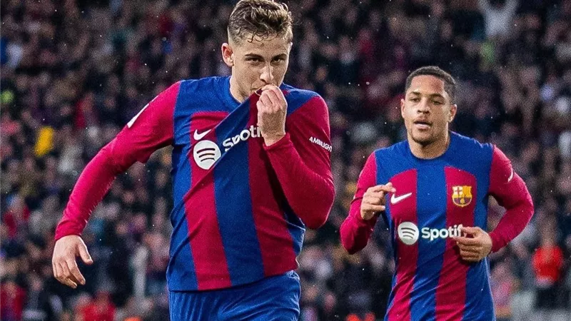 برشلونة يسحق خيتافي برباعيه نظيفه
